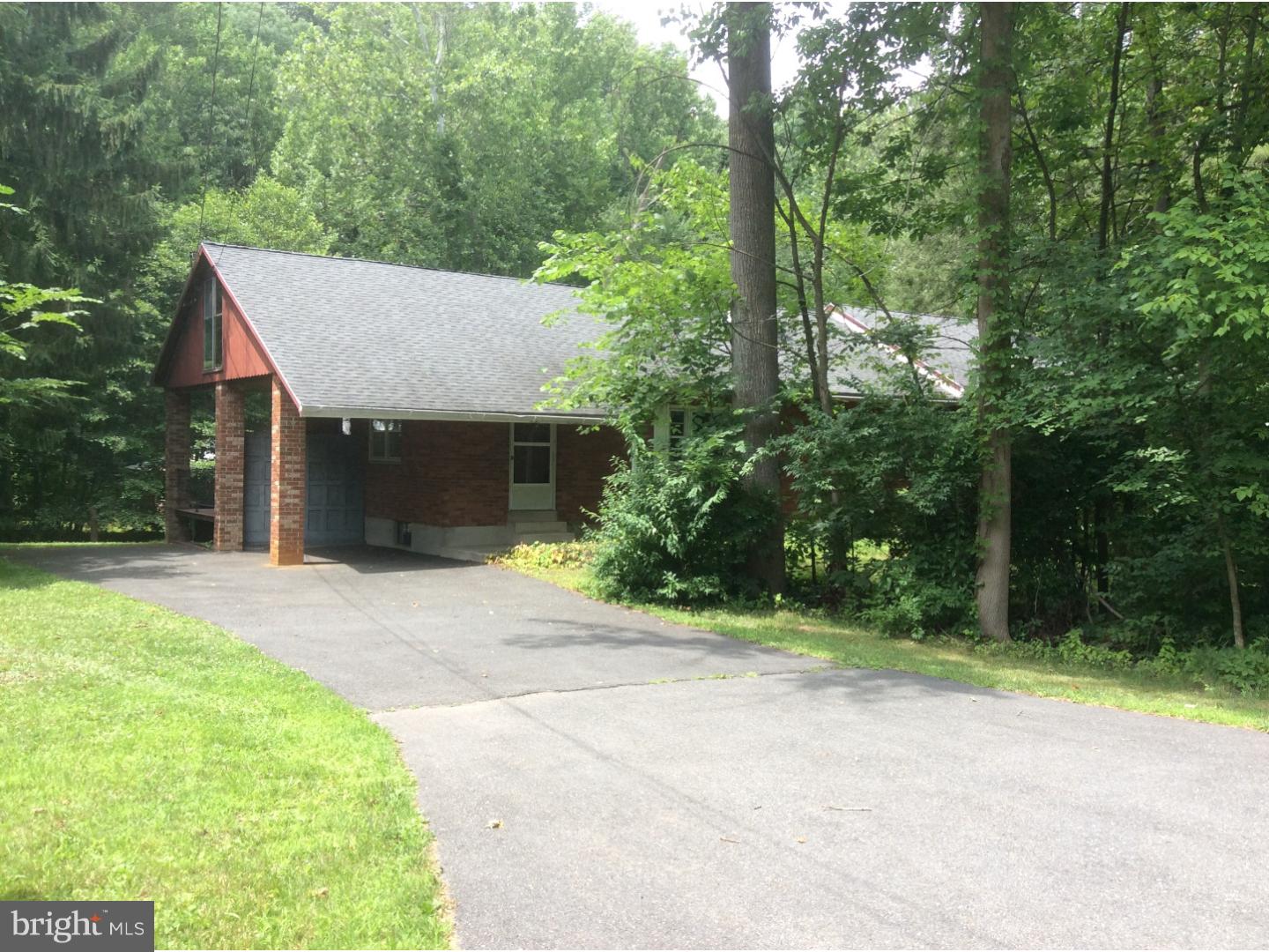 2405 New Holland Road Reading, PA 19607 - Photo 2 of 25 Exterior Front