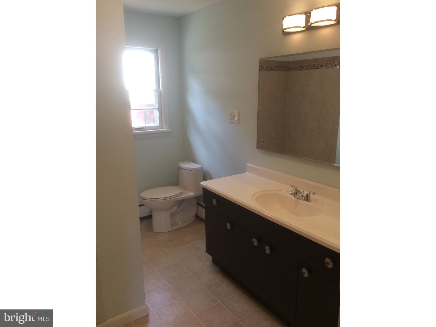 2405 New Holland Road Reading, PA 19607 - Photo 21 of 25 Bathroom