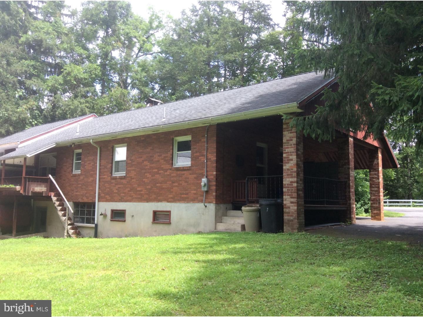 2405 New Holland Road Reading, PA 19607 - Photo 5 of 25 Exterior Back