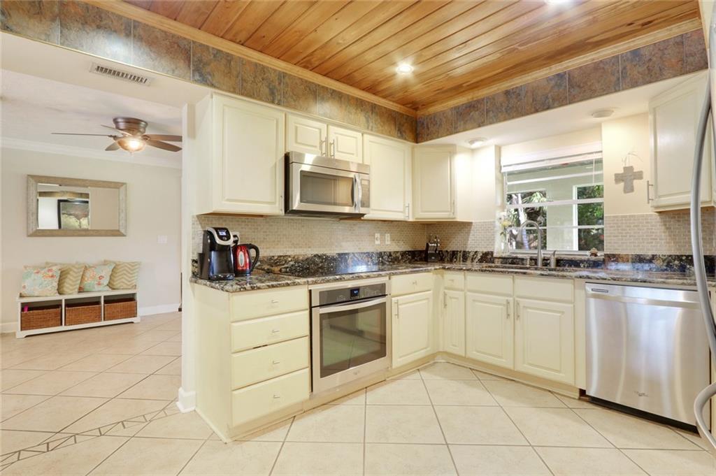 1129 Northwest Fork Road Stuart, FL 34994 - Photo 8 of 20 Gallery Image 8