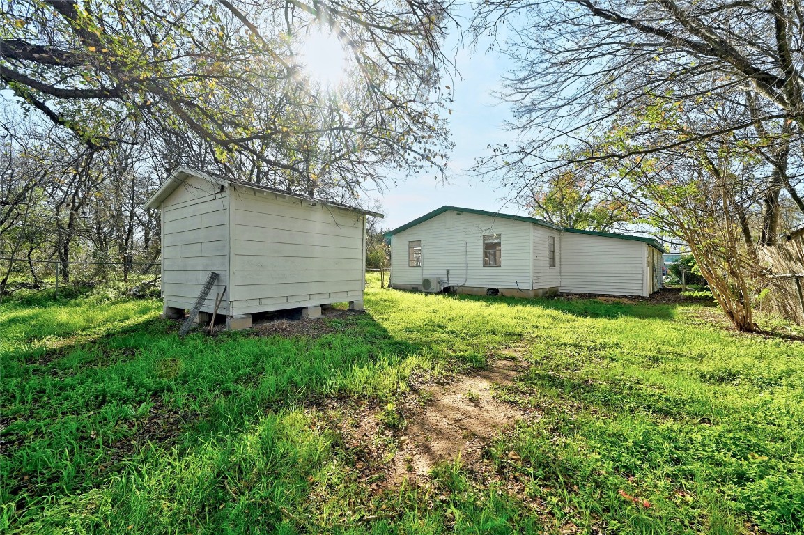 5204 Star Light Terrace Austin, TX 78721 - Photo 25 of 27