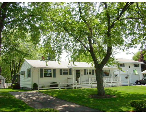 21 Ruthellen Road Hudson, MA 01749 - Photo 1 of 8 Gallery Image 1