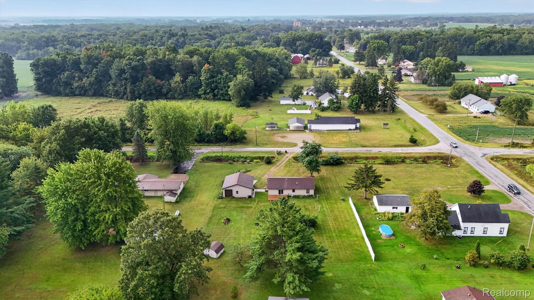 10977 Maple Road Birch Run, MI 48415 - Photo 45 of 49 Additional content