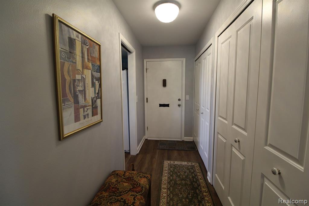 31775 Ridgeside Drive, Unit 2 Farmington Hills, MI 48334 - Photo 26 of 90