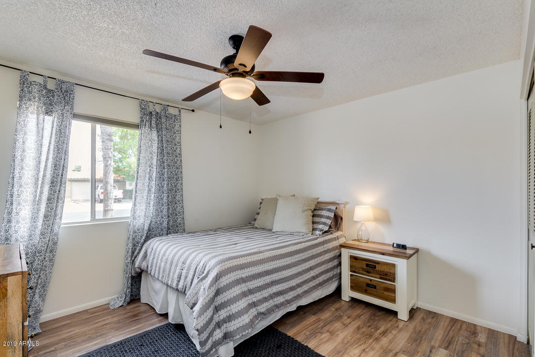 4239 West Redfield Road Phoenix, AZ 85053 - Photo 18 of 31 29-Redfield
