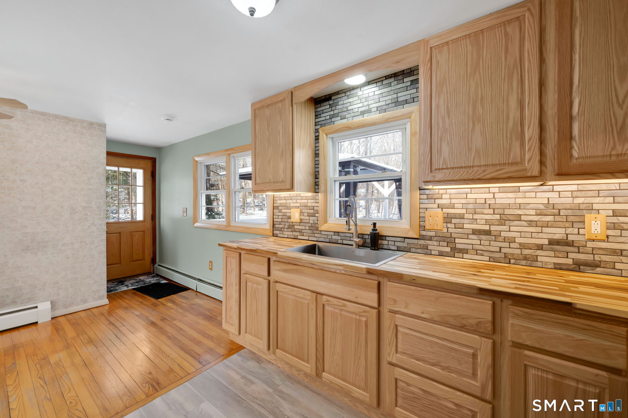 49 Walbridge Hill Road Tolland, CT 06084 - Photo 13 of 33