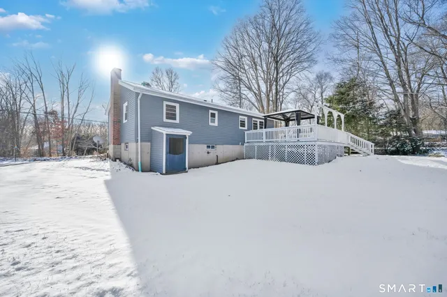 $275,000 | 49 Walbridge Hill Road, Tolland, CT 06084