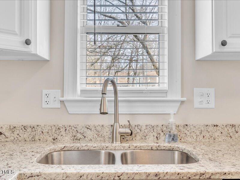 1710 Falls Church Road Raleigh, NC 27609 - Photo 19 of 43 19-1710 Falls Church Rd-14