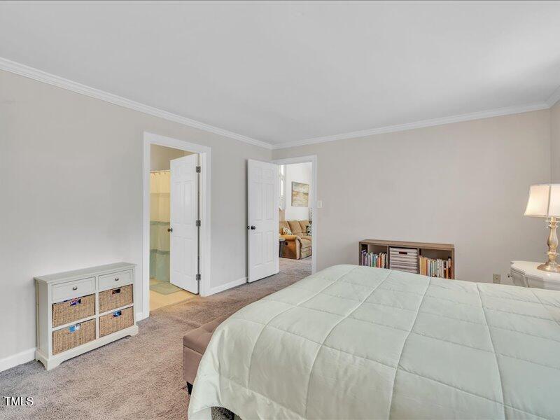 1710 Falls Church Road Raleigh, NC 27609 - Photo 28 of 43 28-1710 Falls Church Rd-23
