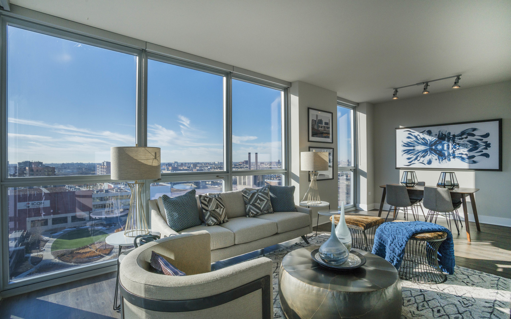 801 South Financial Place, Unit 605 Chicago, IL 60607 - Photo 9 of 31 a living room with furniture and a floor to ceiling window