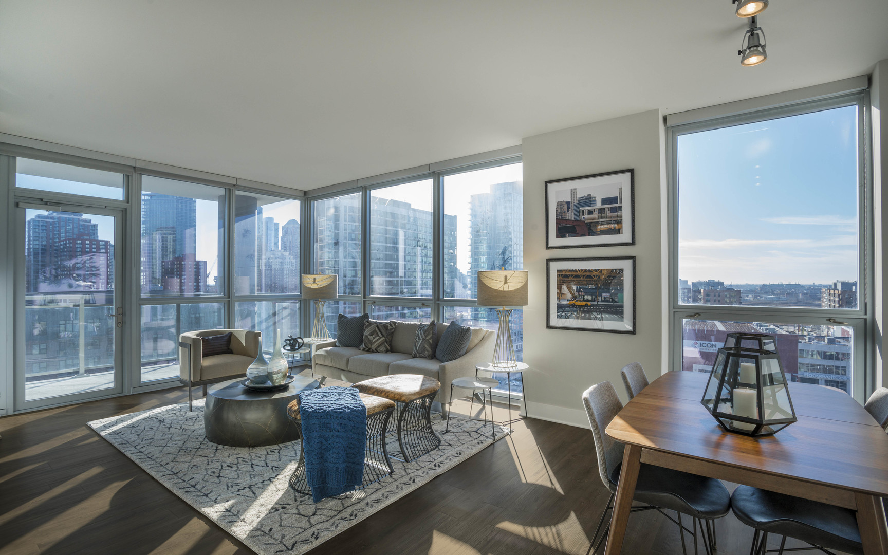 801 South Financial Place, Unit 605 Chicago, IL 60607 - Photo 10 of 31 a living room with furniture and a window