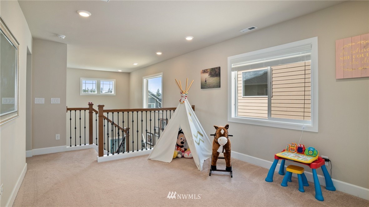 17513 40th Drive Southeast Bothell, WA 98012 - Photo 29 of 37 Gallery Image 29