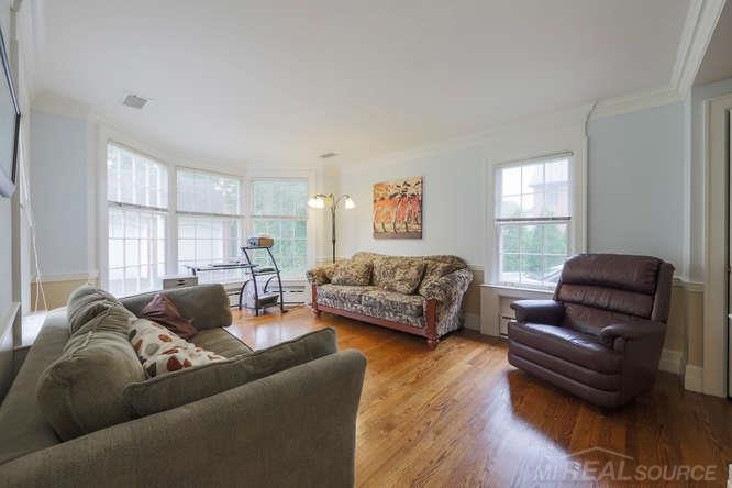 113 Moran Road Grosse Pointe, MI 48236 - Photo 14 of 43 31341628-13.JPG