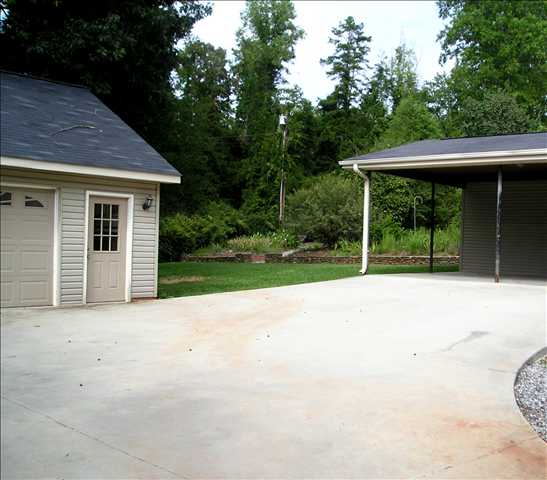 110 Briarcliff Road, Unit CLEMSON ELEMENTARY SCHOOL Central, SC 29630 - Photo 18 of 20 Gallery Image 18