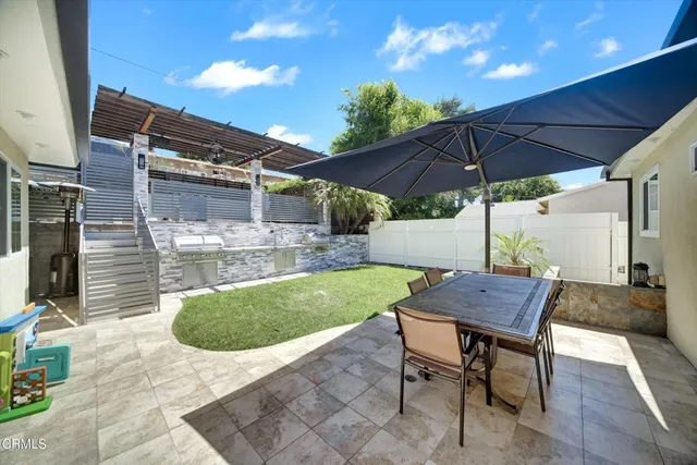 a view of outdoor space yard and patio