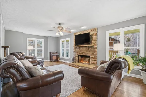 $618,300 | 680 East Valley Road Northeast, Rydal, GA 30171