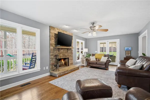 $618,300 | 680 East Valley Road Northeast, Rydal, GA 30171
