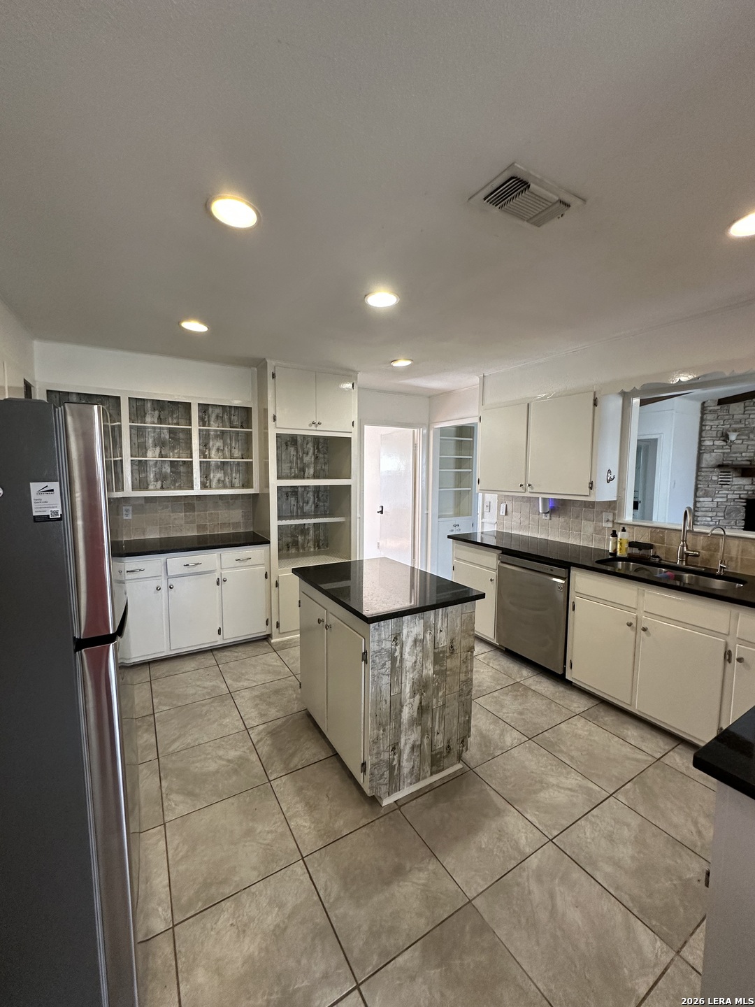 211 Uecker Drive Spring Branch, TX 78070 - Photo 6 of 12