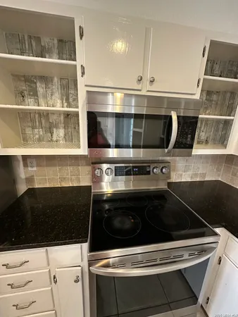 $1,950 | 211 Uecker Drive, Spring Branch, TX 78070