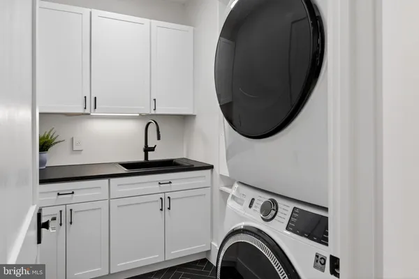$3,499,000 | 629 South Carolina Avenue Southeast, Washington, DC 20003