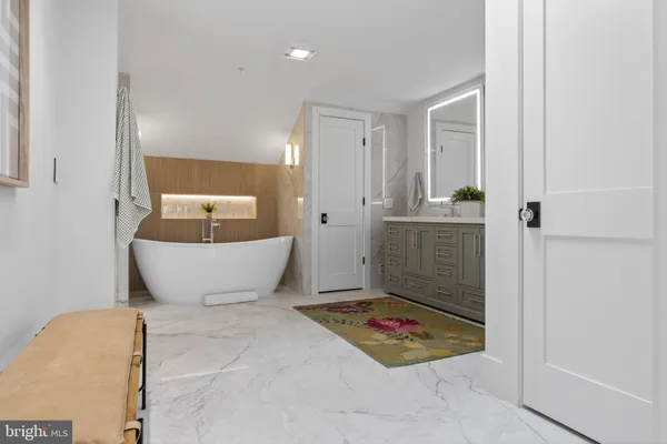 $3,499,000 | 629 South Carolina Avenue Southeast, Washington, DC 20003