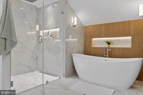 $3,499,000 | 629 South Carolina Avenue Southeast, Washington, DC 20003