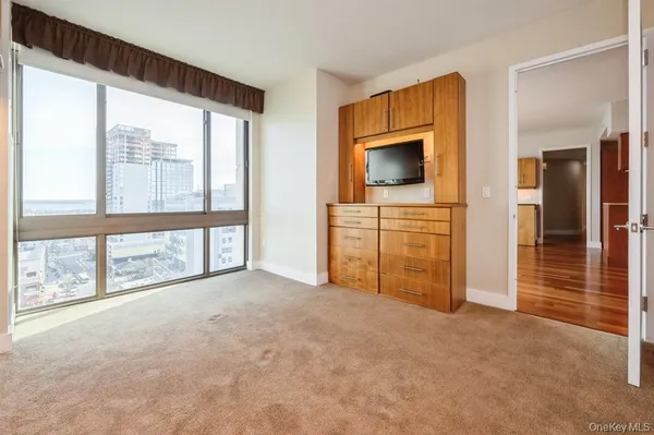 $674,900 | 175 Huguenot Street, Unit 1604, New Rochelle, NY 10801