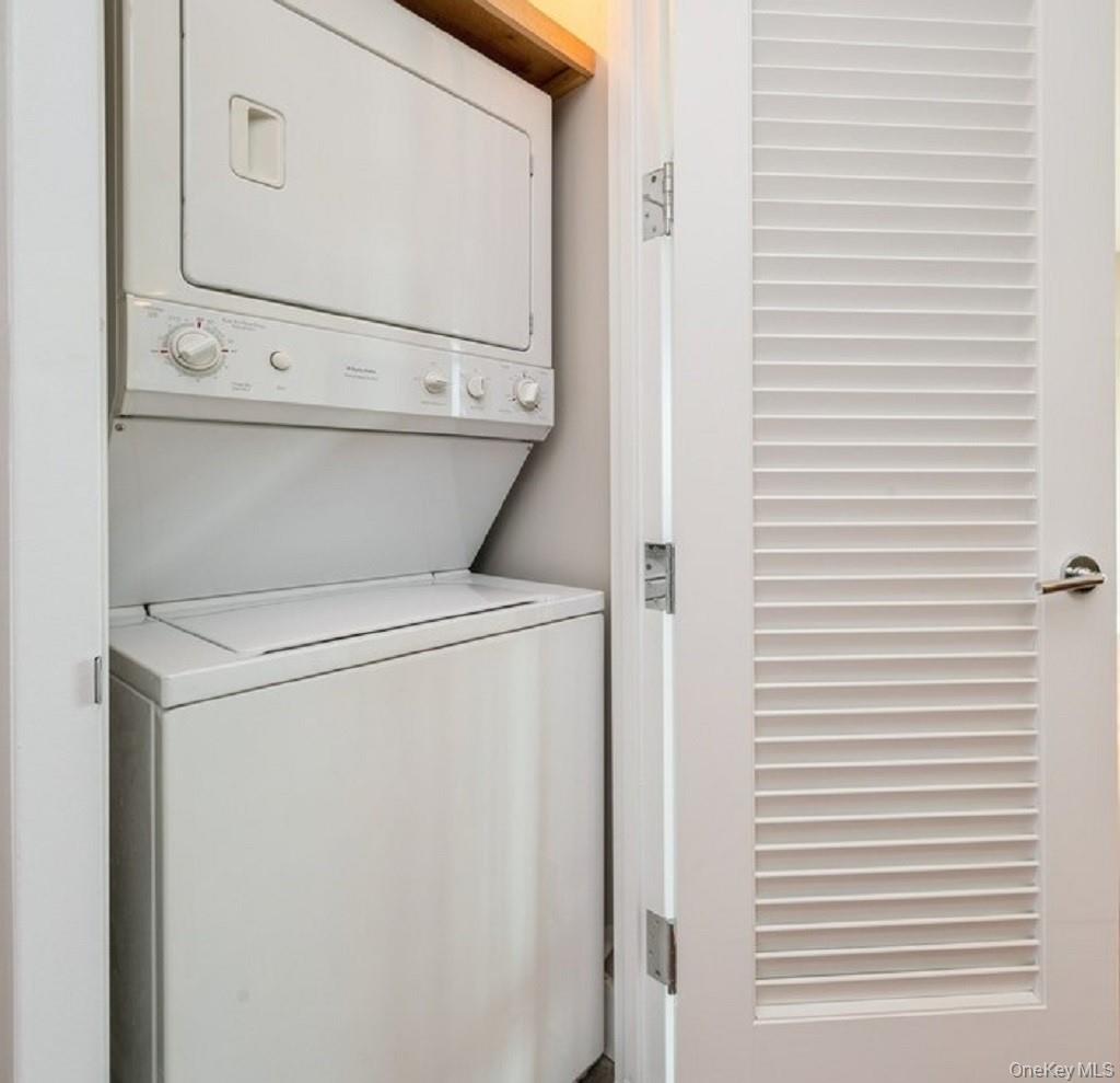 175 Huguenot Street, Unit 1604 New Rochelle, NY 10801 - Photo 16 of 24 Private washer/dryer in unit!