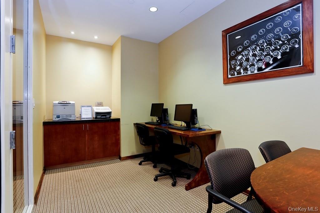 175 Huguenot Street, Unit 1604 New Rochelle, NY 10801 - Photo 22 of 24