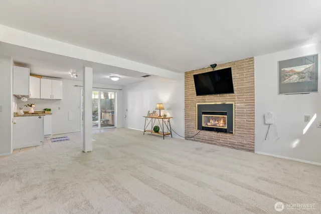 $799,000 | 23312 44th Avenue West, Mountlake Terrace, WA 98043