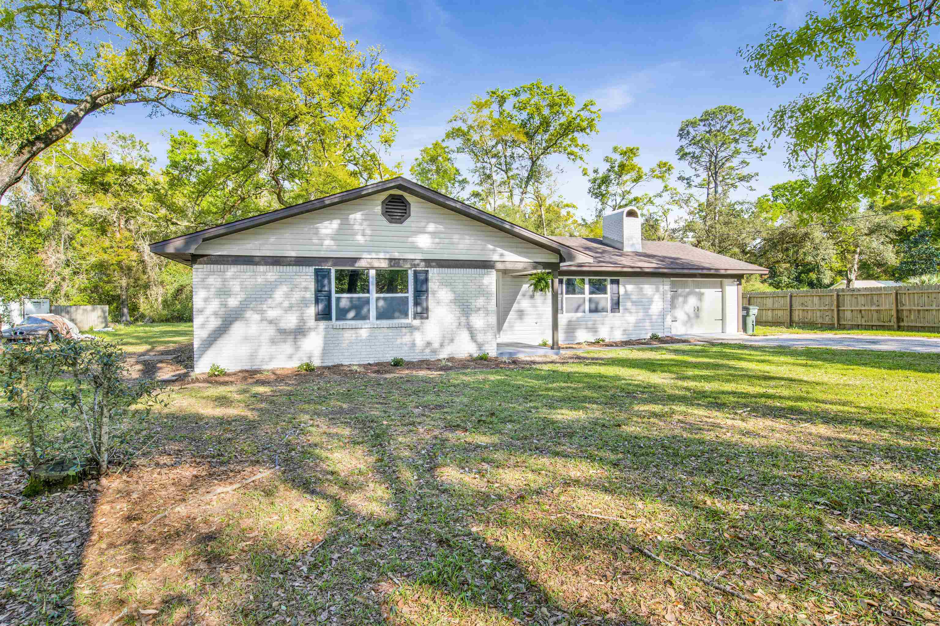 10182 Pineview Drive Foley, AL 36535 - Photo 2 of 25