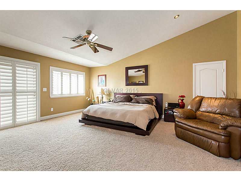 302 Doe Run Circle Henderson, NV 89012 - Photo 14 of 34 Master Bedroom.
