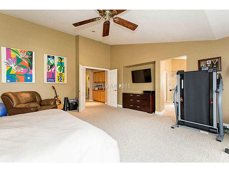 302 Doe Run Circle Henderson, NV 89012 - Photo 15 of 34 Master Bedroom.