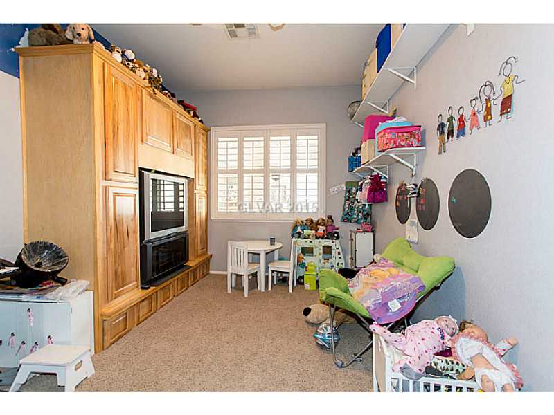 302 Doe Run Circle Henderson, NV 89012 - Photo 20 of 34 Bedroom.