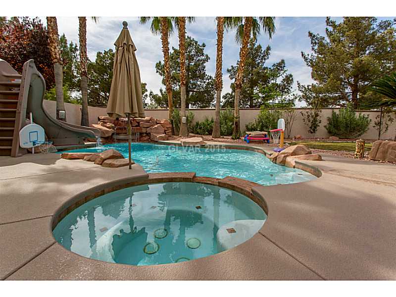 302 Doe Run Circle Henderson, NV 89012 - Photo 29 of 34 Swimming Pool/Hot Tub/Sauna.