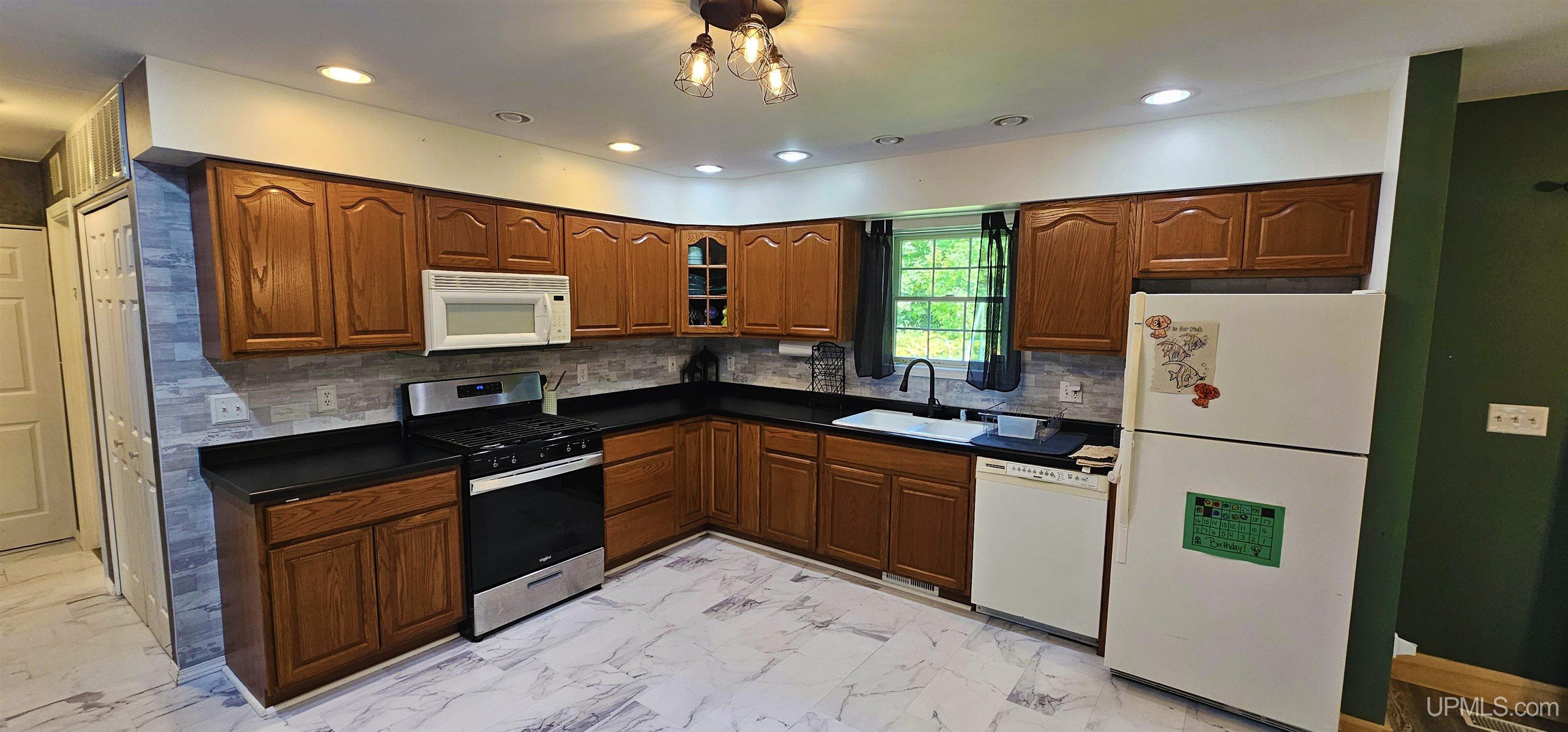 19426 Copper Ridge Houghton, MI 49931 - Photo 8 of 25 Gallery Image 8