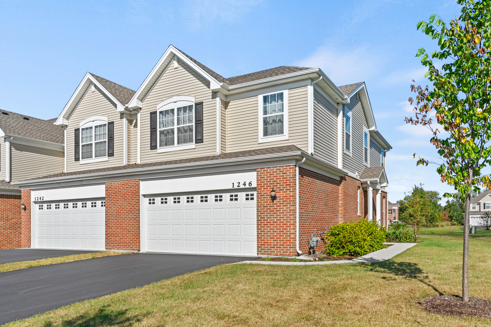 1246 Draper Road McHenry, IL 60050 - Photo 1 of 23