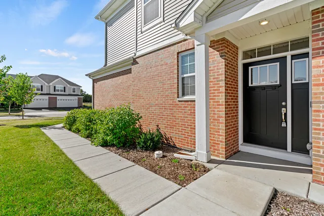 $310,000 | 1246 Draper Road, McHenry, IL 60050