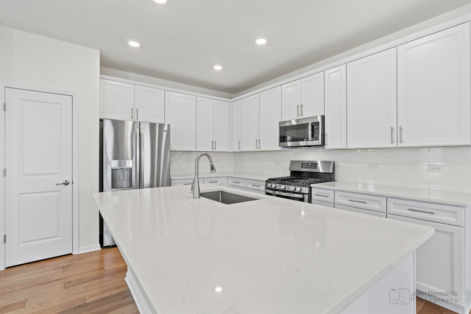 1246 Draper Road McHenry, IL 60050 - Photo 6 of 23