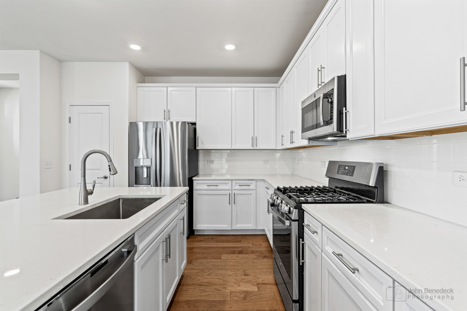 1246 Draper Road McHenry, IL 60050 - Photo 8 of 23