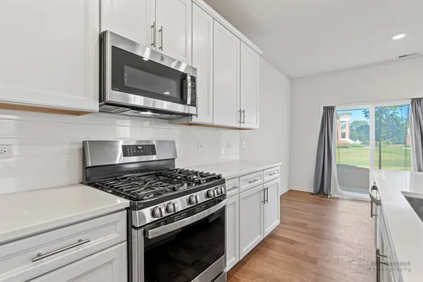 $310,000 | 1246 Draper Road, McHenry, IL 60050