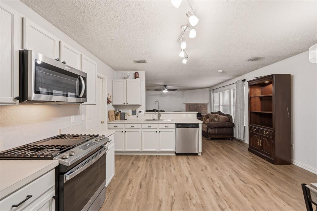 1131 Single Tree Drive Forney, TX 75126 - Photo 7 of 19