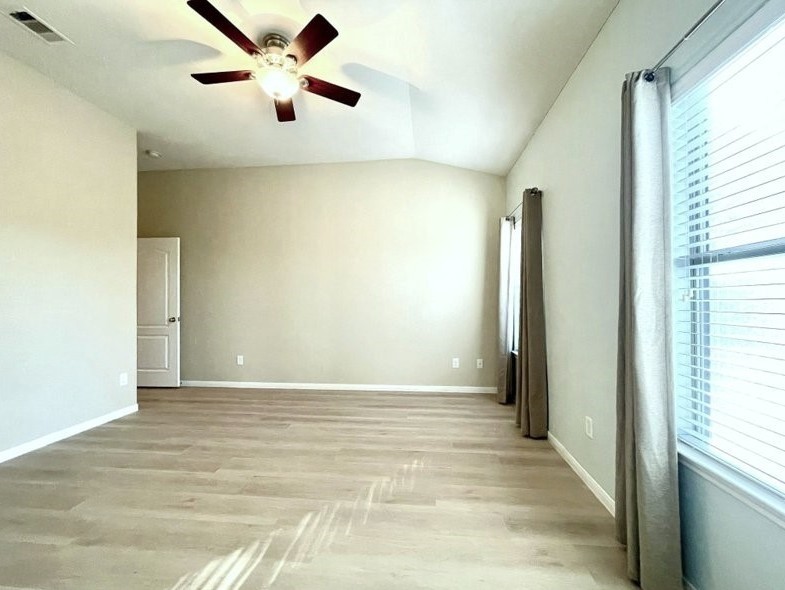 622 West Newport Bend Katy, TX 77494 - Photo 6 of 9 a view of a livingroom with a ceiling fan and window