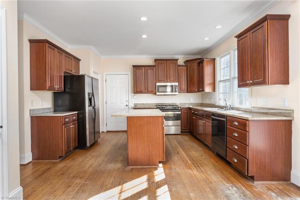 8049 Witty Road Summerfield, NC 27358 - Photo 9 of 31 kitchen