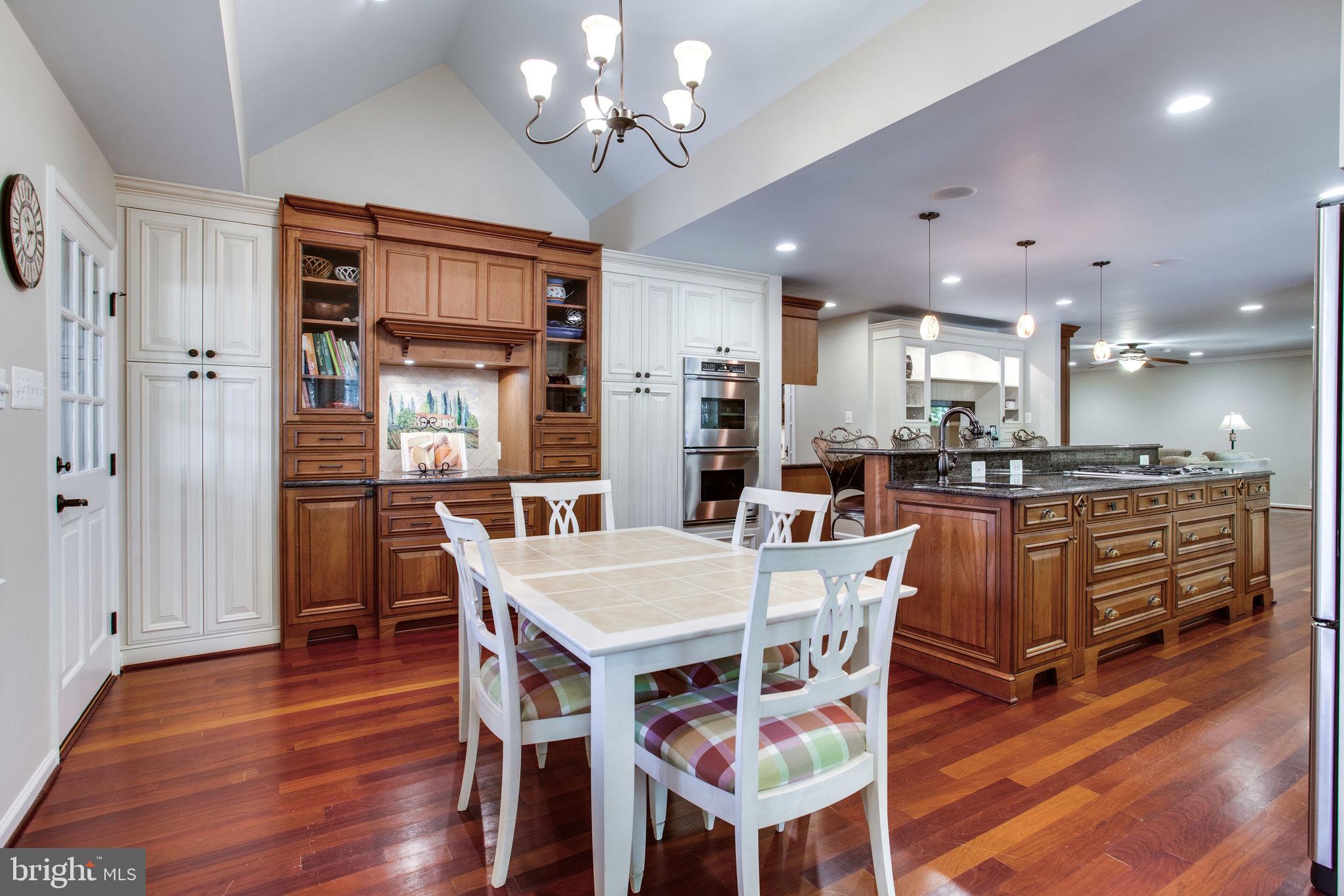 814 Ridge Drive McLean, VA 22101 - Photo 17 of 49 Gallery Image 17