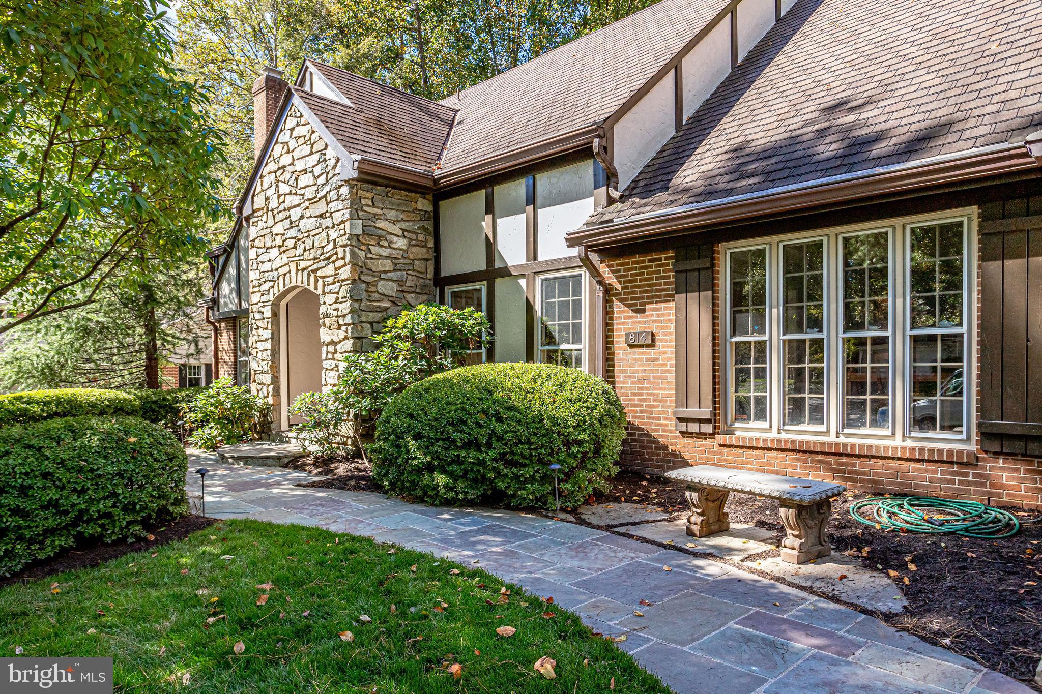 814 Ridge Drive McLean, VA 22101 - Photo 3 of 49 Gallery Image 3