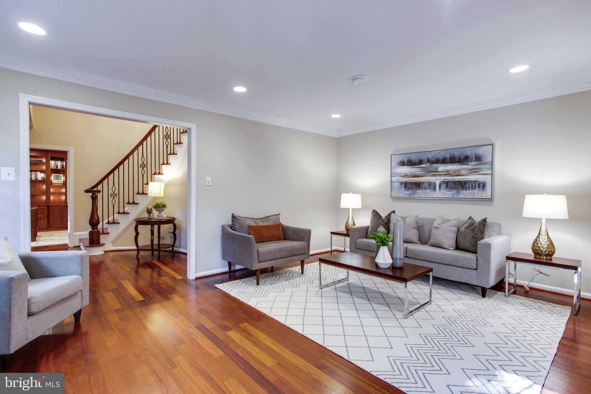 814 Ridge Drive McLean, VA 22101 - Photo 9 of 49 Gallery Image 9