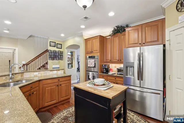 $799,900 | 33 Sedona Boulevard, Hamilton, NJ 08691