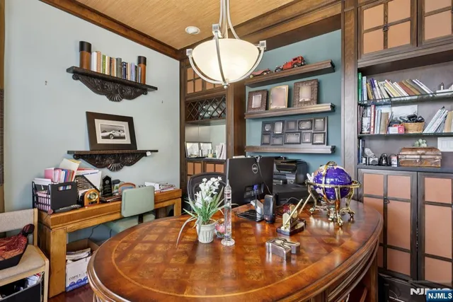 $799,900 | 33 Sedona Boulevard, Hamilton, NJ 08691