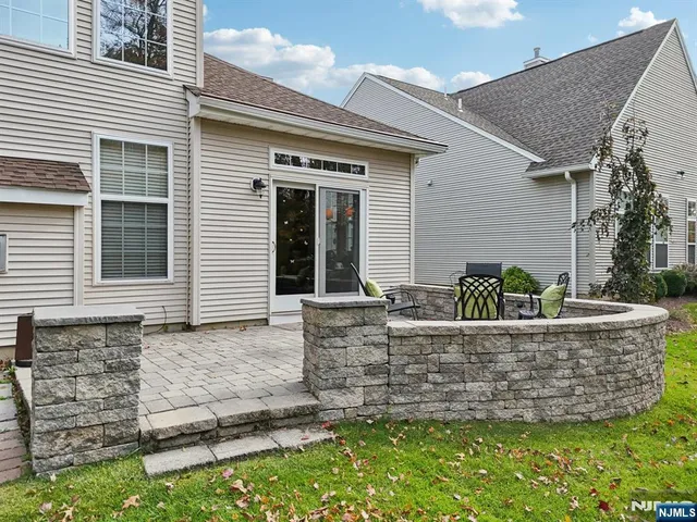 $799,900 | 33 Sedona Boulevard, Hamilton, NJ 08691